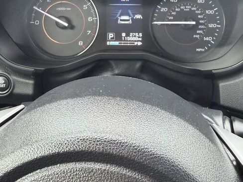 Used 2018 Subaru Crosstrek 2.0i Premium w/ Eyesight System image 21