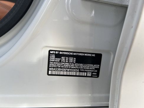 Used 2023 BMW 530i image 13