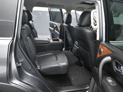Used 2024 Nissan Armada SL w/ Captain's Chairs Package image 36