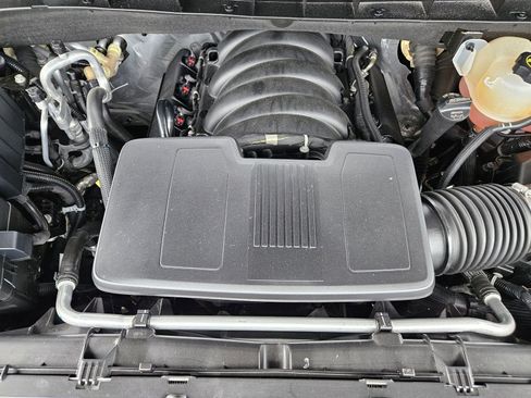 Used 2025 GMC Yukon XL Denali RWD image 36