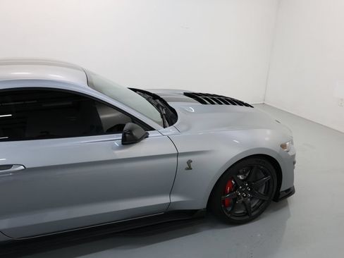 Used 2020 Ford Mustang Shelby GT500 w/ Carbon Fiber Track Pack RWD image 65