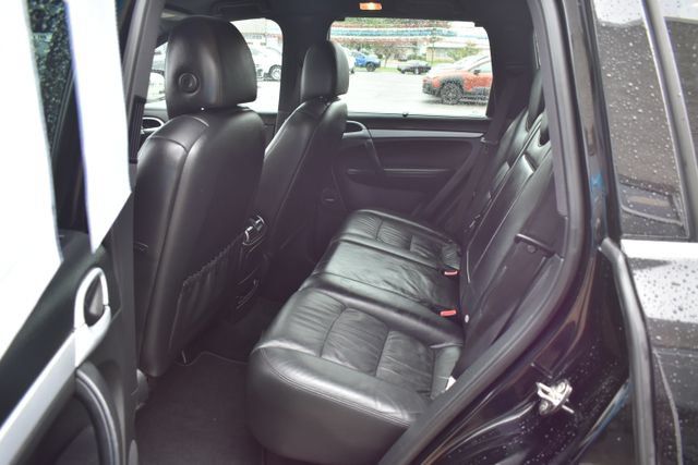 Used 2010 Porsche Cayenne AWD/4WD image 35