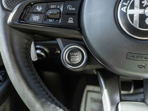 Used 2024 Alfa Romeo Tonale Veloce image 29