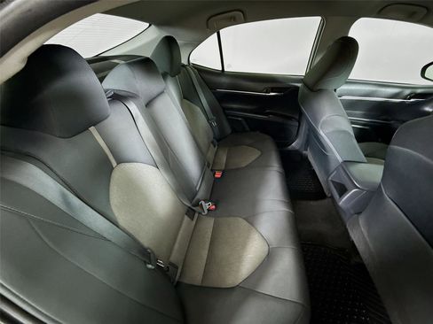 Used 2021 Toyota Camry LE FWD image 26