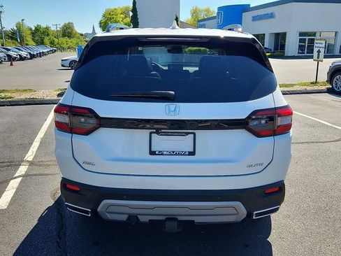Used 2024 Honda Pilot Elite image 5