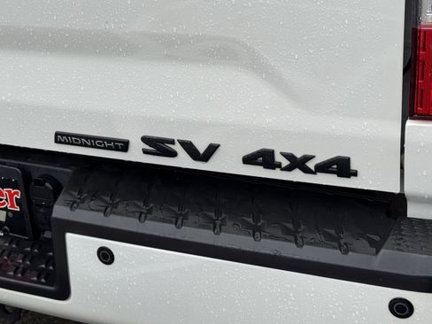 Used 2018 Nissan Titan SV w/ SV Convenience Package image 44