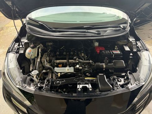 Used 2025 Nissan Versa SV image 32