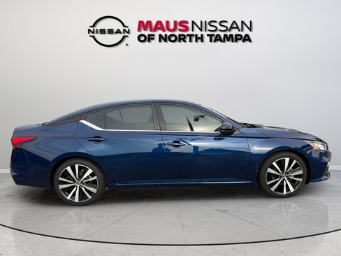Used 2021 Nissan Altima 2.5 SR w/ SR Premium Package FWD image 8
