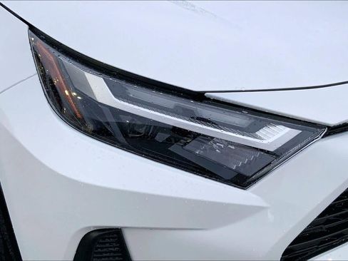 Used 2025 Toyota RAV4 XLE image 26