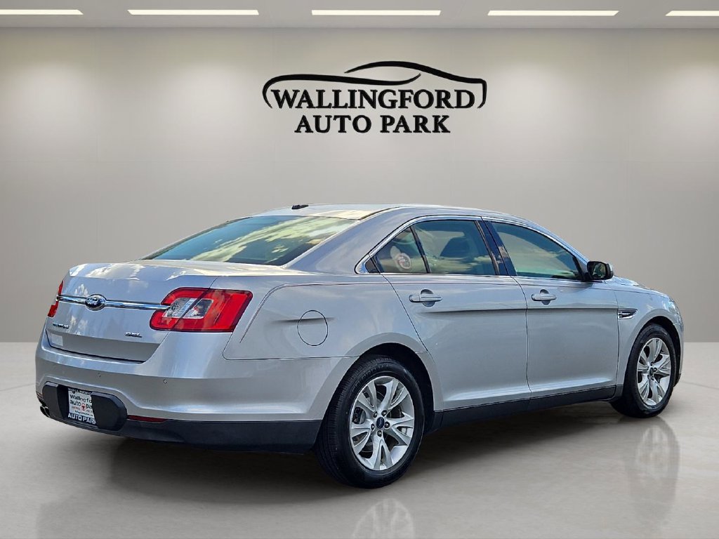 Used 2011 Ford Taurus SEL w/ 201A Rapid Spec Order Code FWD image 4