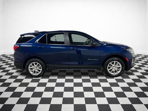 Used 2023 Chevrolet Equinox LT AWD/4WD image 2