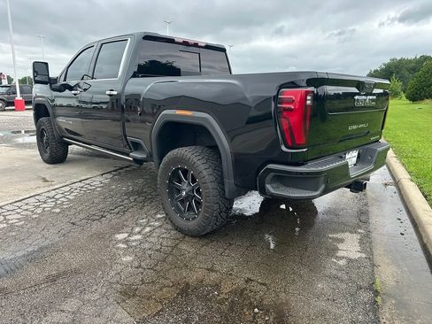 Used 2024 GMC Sierra 2500 Denali Ultimate AWD/4WD image 7