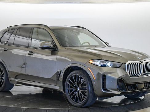 Certified 2024 BMW X5 sDrive40i w/ M Sport Package RWD image 6