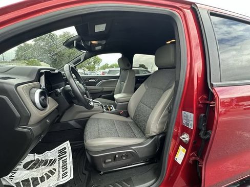 Used 2024 Chevrolet Colorado ZR2 w/ Technology Package AWD/4WD image 14