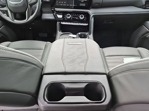 Used 2026 GMC Sierra 2500 AT4X w/ LPO, Black Badging Package image 22