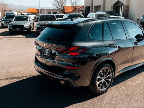 Used 2026 BMW X5 xDrive40i w/ M Sport Package image 12