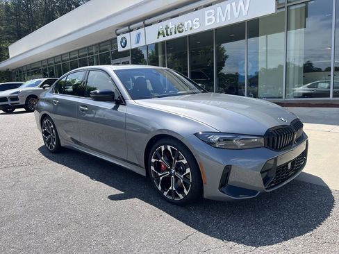 Used 2026 BMW 330i Sedan w/ M Sport Package RWD image 2