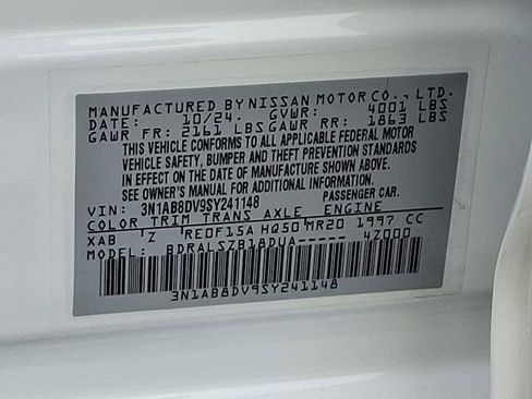 Used 2025 Nissan Sentra SR w/ SR Premium Package image 27