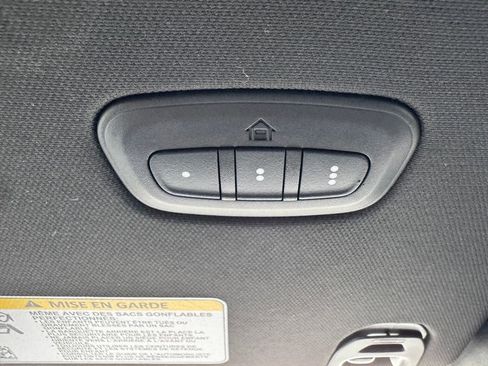 Used 2023 RAM 1500 Laramie AWD/4WD image 26