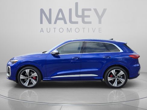 New 2026 Audi SQ5 Premium Plus image 2