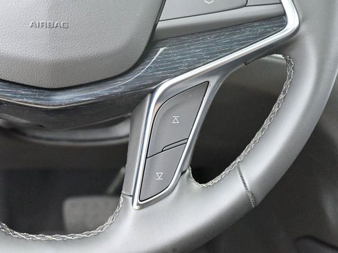 Certified 2025 Cadillac XT5 Premium Luxury FWD image 21