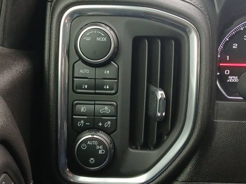 Used 2021 Chevrolet Silverado 1500 LT Trail Boss w/ Bed Protection Package AWD/4WD image 12