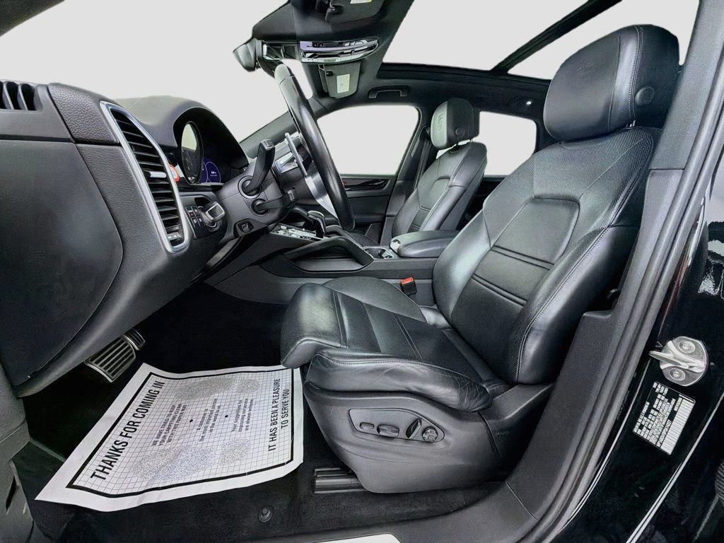 Certified 2023 Porsche Cayenne S AWD/4WD image 5