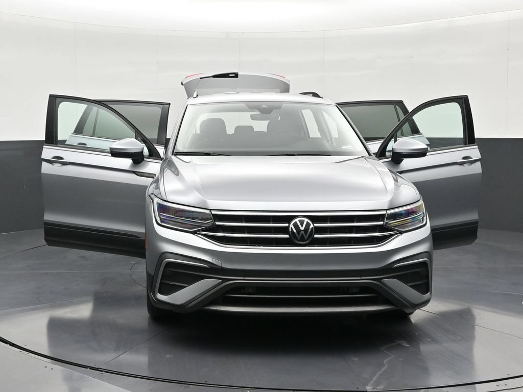 Used 2024 Volkswagen Tiguan S FWD image 32