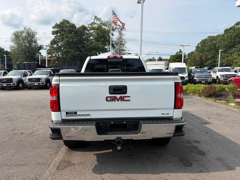 Used 2017 GMC Sierra 1500 SLE w/ SLE Value Package AWD/4WD image 8
