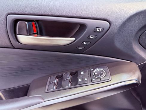 Certified 2024 Lexus IS 350 F Sport image 19