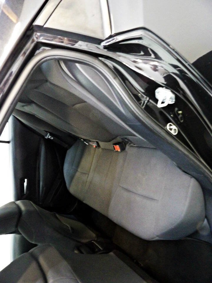 Used 2021 Toyota Corolla LE FWD image 10