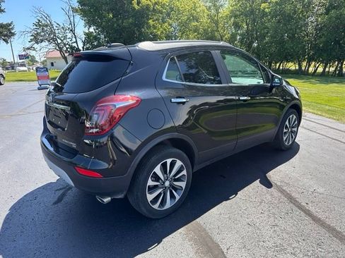 Used 2022 Buick Encore Preferred AWD/4WD image 5