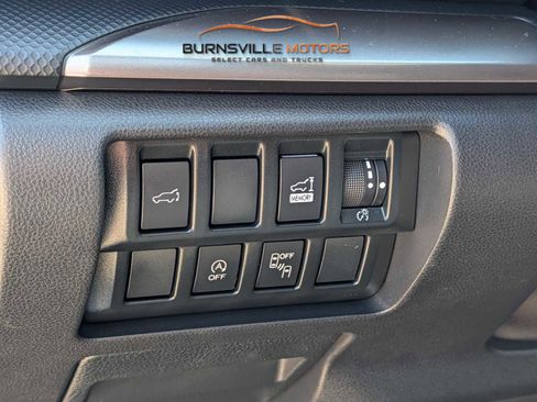Used 2019 Subaru Forester Premium AWD/4WD image 18