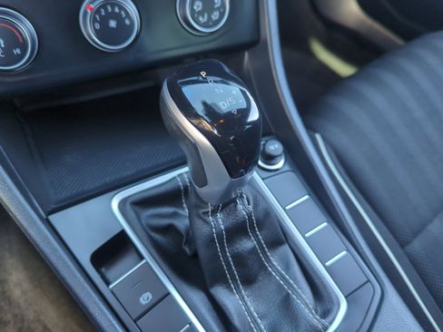 Certified 2024 Volkswagen Jetta Sport image 15