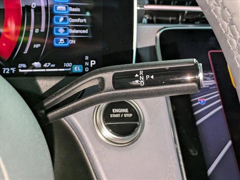 Used 2025 Mercedes-Benz E 53 AMG e 4MATIC Sedan image 15