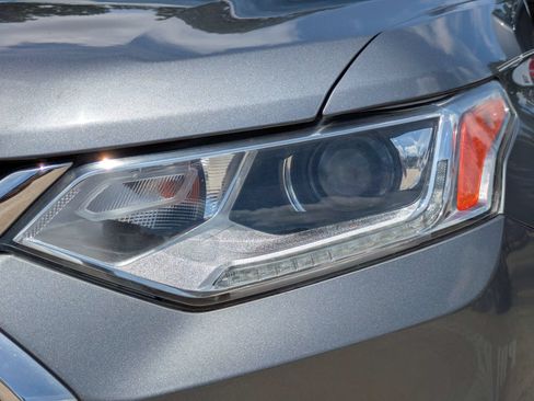 Used 2019 Chevrolet Traverse LT w/ LT Premium Package FWD image 31