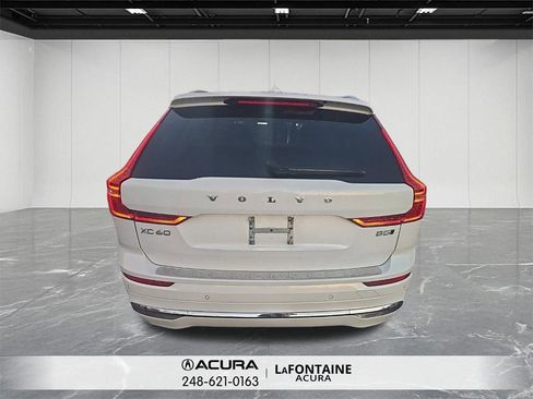 Used 2022 Volvo XC60 B5 Inscription w/ Advanced Package image 6