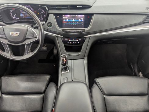 Used 2017 Cadillac XT5 Luxury w/ Driver Awareness Package image 14