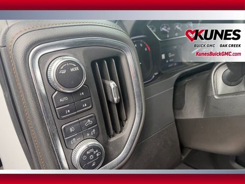 Used 2021 GMC Sierra 1500 AT4 w/ AT4 Carbonpro Edition AWD/4WD image 10
