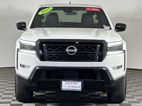 Used 2023 Nissan Frontier SV w/ Midnight Edition Package image 5