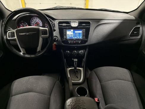 Used 2012 Chrysler 200 Touring w/ Cold Weather Group FWD image 10
