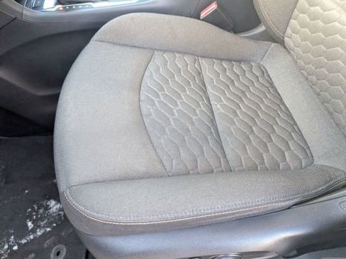 Used 2021 Chevrolet Equinox LT image 21