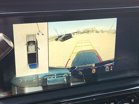 Used 2024 GMC Sierra 2500 AT4 w/ AT4 Preferred Package image 15