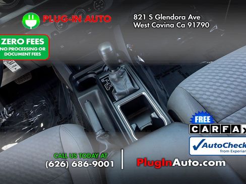 Used 2023 Toyota Tacoma SR RWD image 17