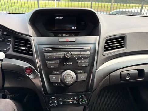 Used 2015 Acura ILX w/ Premium Package FWD image 21