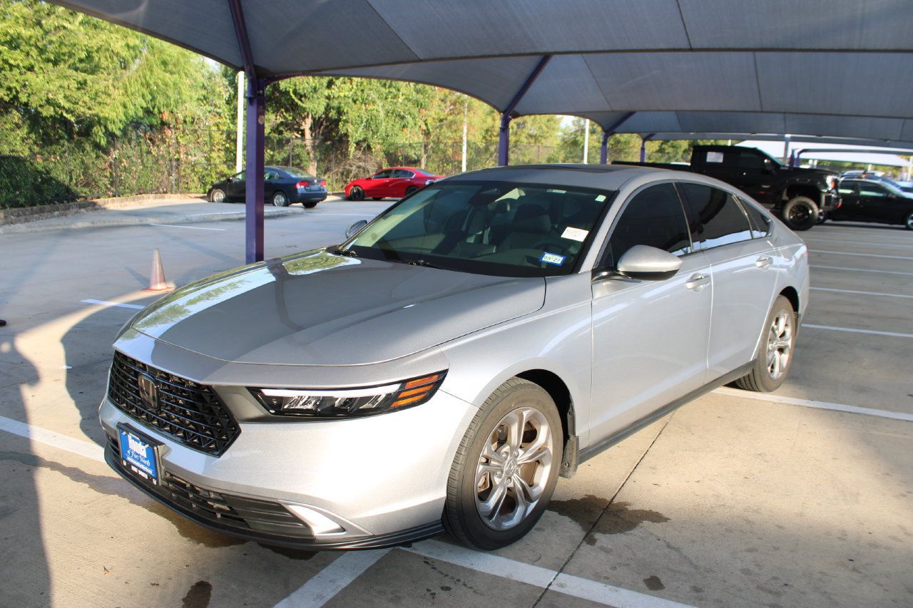 Used 2024 Honda Accord EX image 1