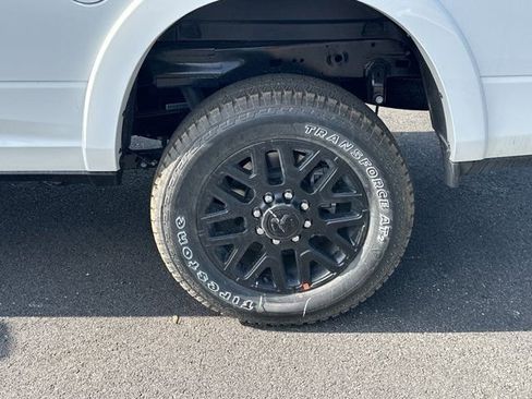 New 2025 RAM 2500 Limited image 18