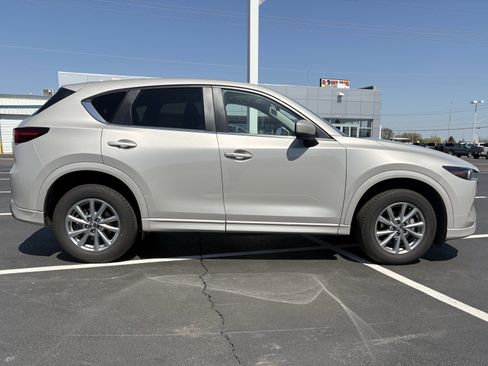 Used 2025 MAZDA CX-5 AWD 2.5 S w/ Select Package image 13