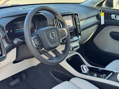 New 2026 Volvo XC40 B5 Plus w/ Protection Package Premier image 19