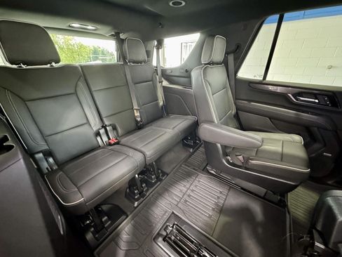 Used 2025 GMC Yukon Elevation w/ LPO, Floor Liner Package AWD/4WD image 14